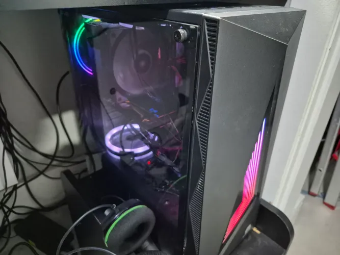 Computador I7 8700, 16gb de RAM, 256GB SSD e Placa de Video Radeon RX 570
