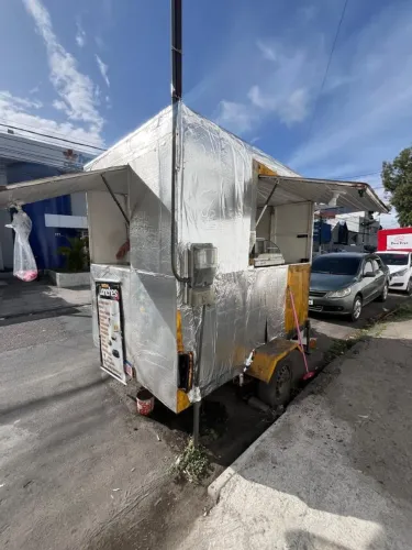 Trailer para venda de comida completo