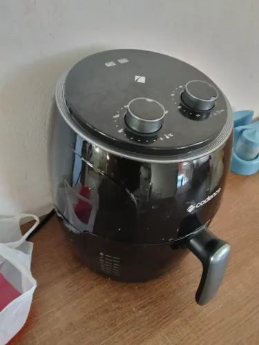Airfryer preta 110 volts