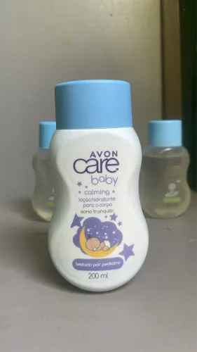 Loção hidratante calming Avon care baby
