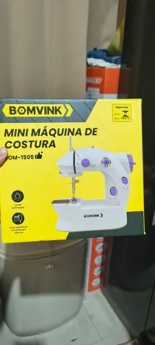 Mini máquina de costura Nova/Sem uso.