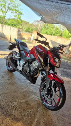Vendo cb300 Twister