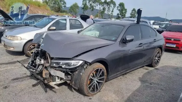 SUCATA BMW 320i 2020 2.0 Turbo A CAMINHO!