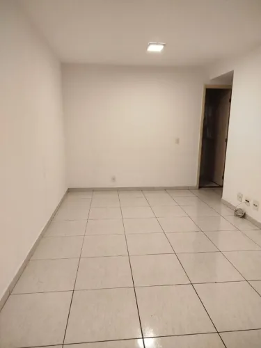 Apartamento com 2 dormitórios para alugar, 49 m² por R$ 2.442/mês - Ferrazópolis - São Ber
