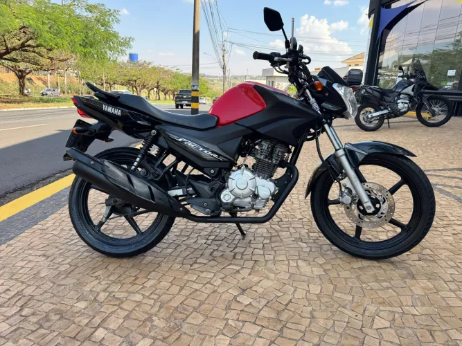 YAMAHA YBR 125 FACTOR