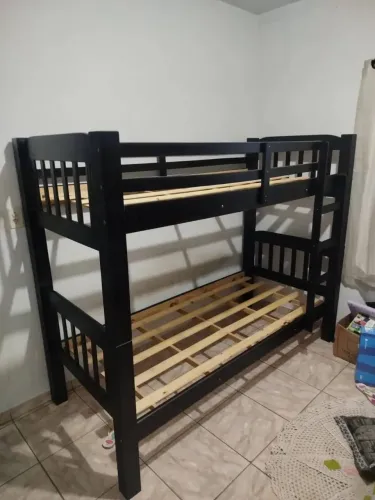 Cama beliche madeira 90 largura muito conservada combino entrega