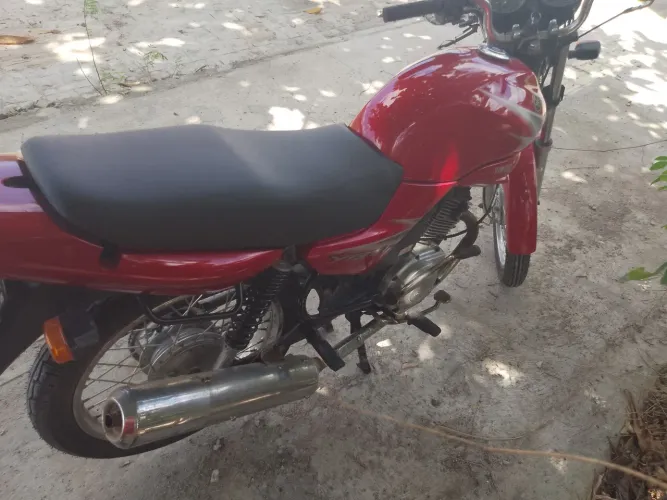 Yamaha YBR 125 pedal 2006