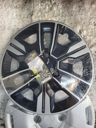 Calota esportiva Renault Kwid