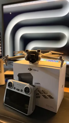 DJI Mini 3 Fly More Combo - Impecável, poucas horas de voo
