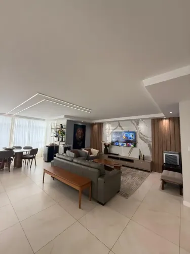 Gonçalves Dias | Olho DÁgua | 250m² | 3 Suítes | Varanda | 2 Vagas Soltas