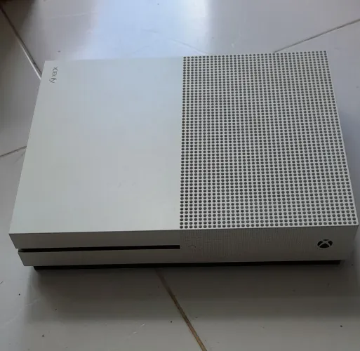 Xbox One S - Somente retirada peças