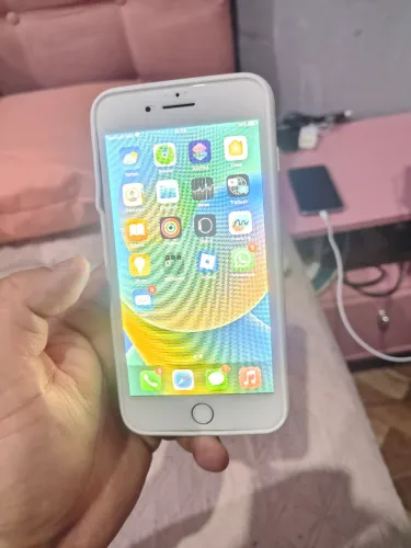 IPHONE 8 PLUS 64 GIGAS