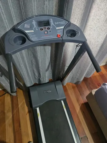 Esteira Ergométrica Dream Fitness DR1600 Semi Nova, Pouco Usada