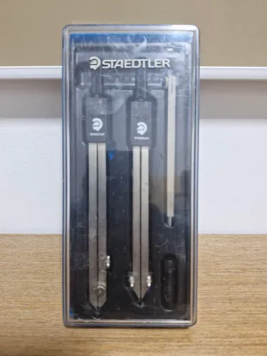 Kit Compasso Staedtler Duplo Com Acessórios (Peças Em Ótimo Estado)