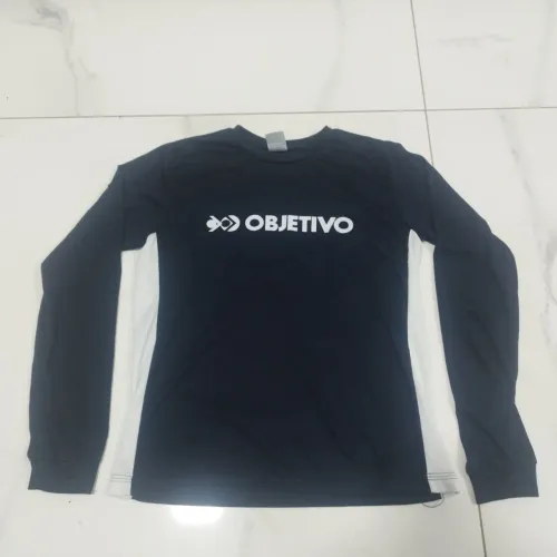 Camisa colegio objetivo de frio