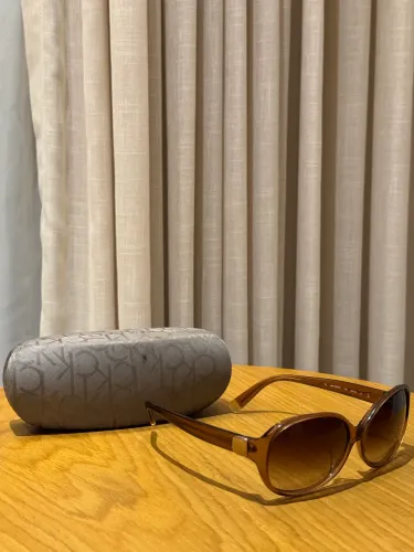 Óculos rayban-Calvin Klein-Dolce Gabbanna