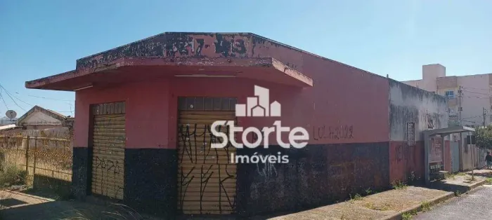 Ponto comercial de esquina e na avenida + casa à venda por R$ 632.000 - Santa Mônica - Ube