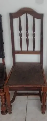 Relíquia - Cadeira (antiquário)