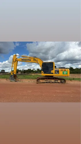 Escavadeira hidráulica pc210