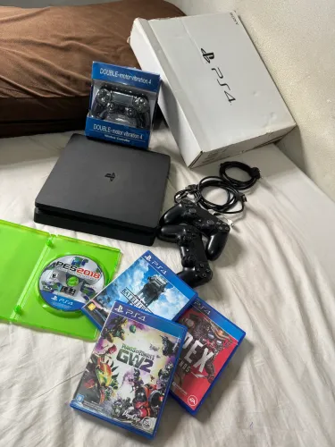 PlayStation 4 Ps4 impecável ( aceita trocas )