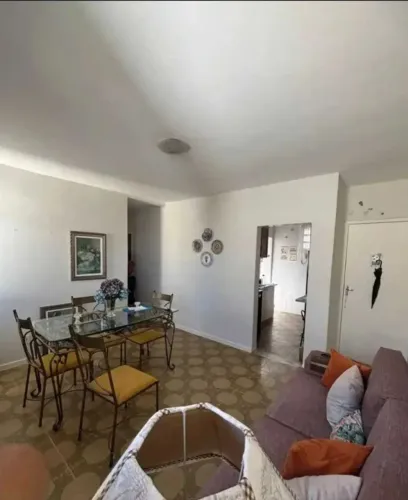 Ref. 549 (G) B. Ponto Novo . OPORTUNIDADE! Vende-se apartamento conservado e bem localizad