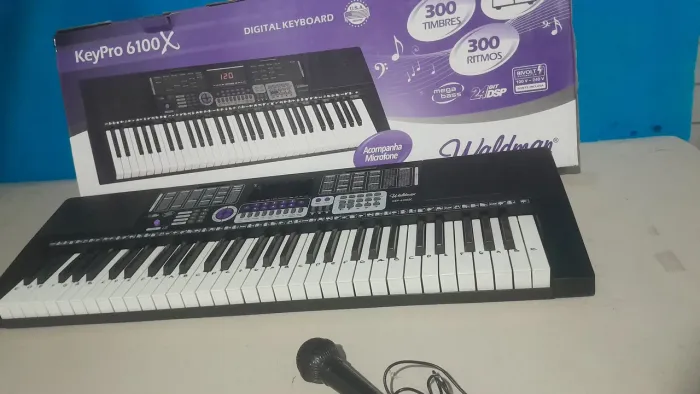 Teclado musical KEYPRO 6100X