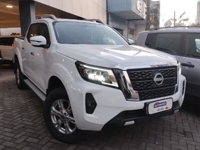 Nissan Frontier XE CD 4X4 2.3 Bi-TB Diesel Aut. 2025