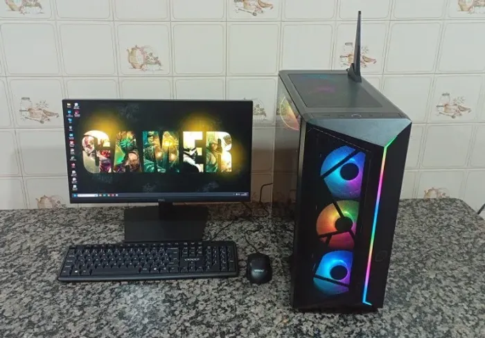 i9 - 64GB DDR5 - RTX 8GB - M.2 512GB - 850w - Dell 22