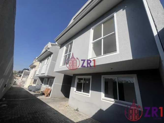 Sobrado em Condomínio para Venda em Curitiba / PR no bairro Xaxim