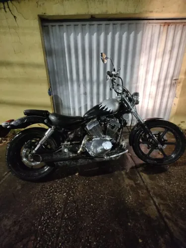 Yamaha Virago 1100 e Kansas 250