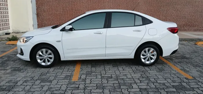 Chevrolet Onix Plus LT 1.0 12V Flex Mec. 4P 2022