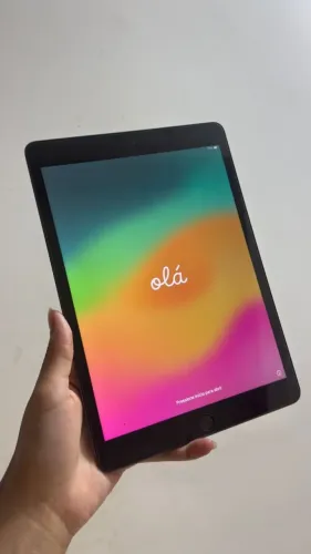 iPad 8ª Geração 32GB Wi-Fi Cinza Espacial - Ótimo Estado + Película de Vidro