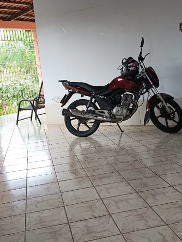 Vendo moto titan 150 CG flex