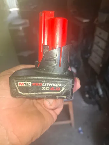 Bateria 12v 4Ah milwakee