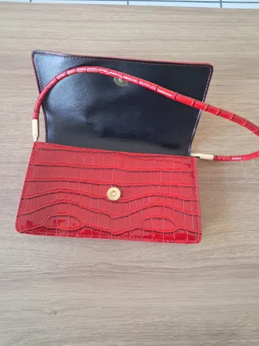 Bolsa Ombro Vernelha