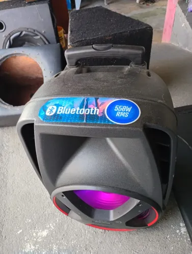 Caixa som 550w funcionando ok
