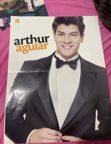 Poster duplo lua blanco e Arthur Aguiar rebelde 