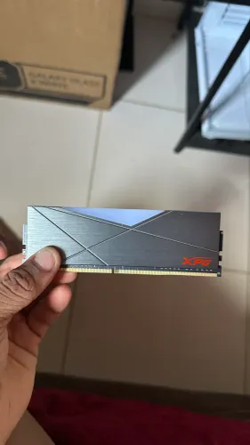 Memória ram 8GB RGB, nunca foi usada, acompanha caixa e nota final da kabum 