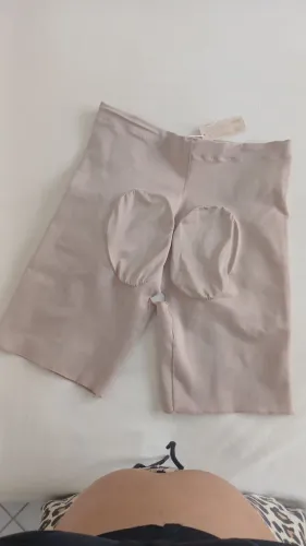 Short modelador da yoga novo na caixa sem uso.