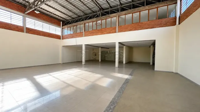 Galpão comercial com mezanino para alugar no bairro Indpencência, 530 m², Ribeirão Preto