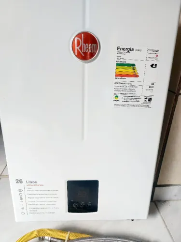 Aquecedor a gás Rheem digital 26 litros,  2 meses de uso novíssimo 