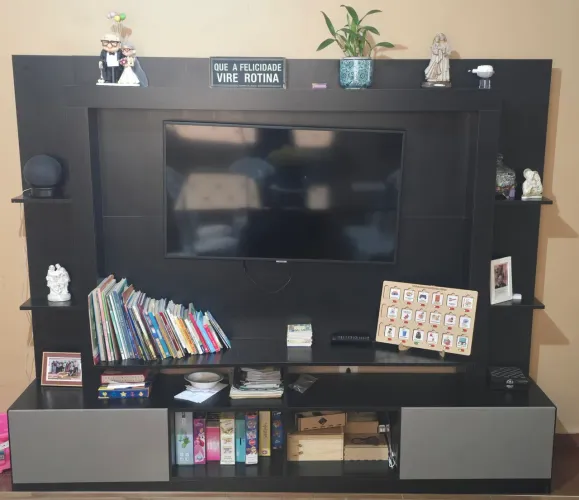 Estante Rack com Painel para TV até 65 Polegadas