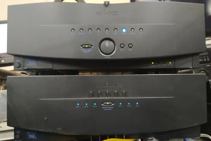 pré amplificador kenwood KC z1 e power KM z1