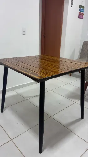 Mesa de Madeira Pinus