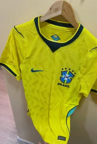 Vendo camiseta no Brasil