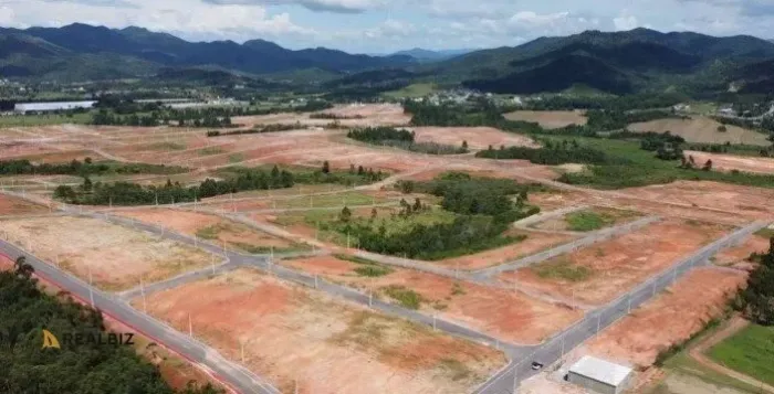 Terreno com 375m² em Areias de Cima | Governador Celso Ramos SC