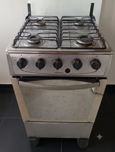 Fogão inox espelhado