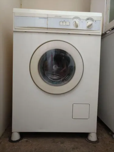 Máquina de lavar eletrolux