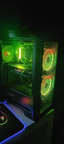 Pc gamer Ryzen 5500 RX7600 32GB