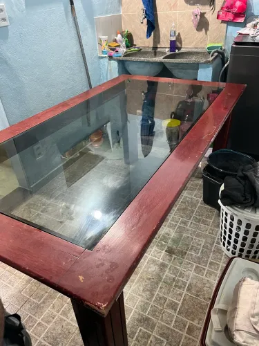 Mesa de Madeira Maciça com Vidro Blindex Fumê 8mm - 1,80 x 1,00